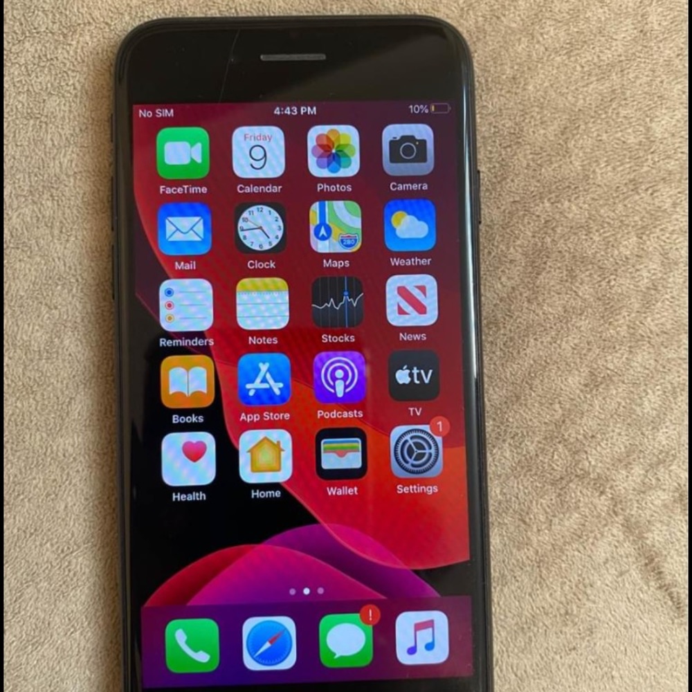 iPhone SE - Picture 3 of 6